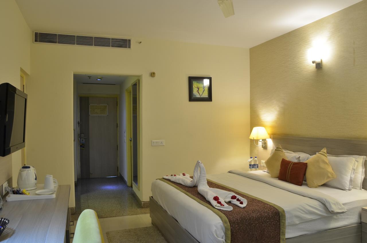 Days Hotel By Wyndham Neemrana Exteriör bild