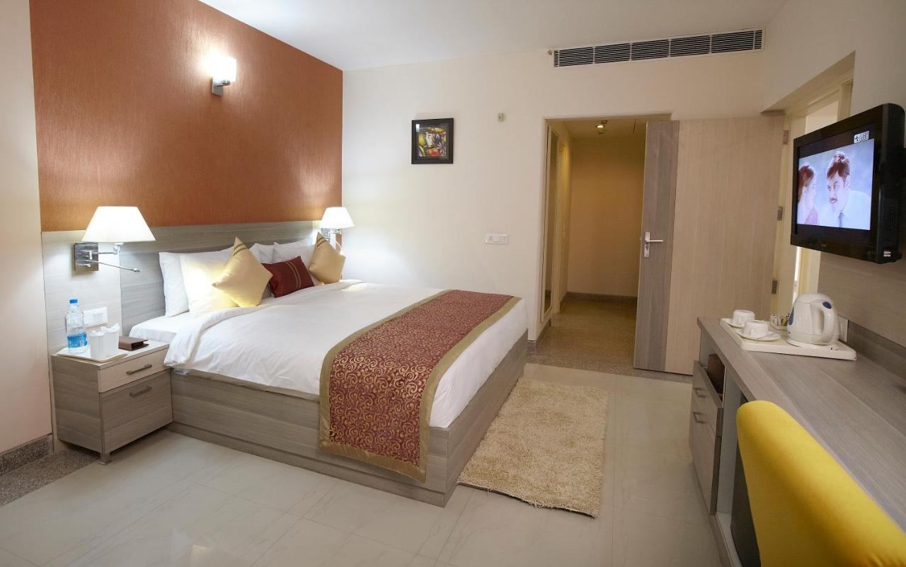 Days Hotel By Wyndham Neemrana Exteriör bild